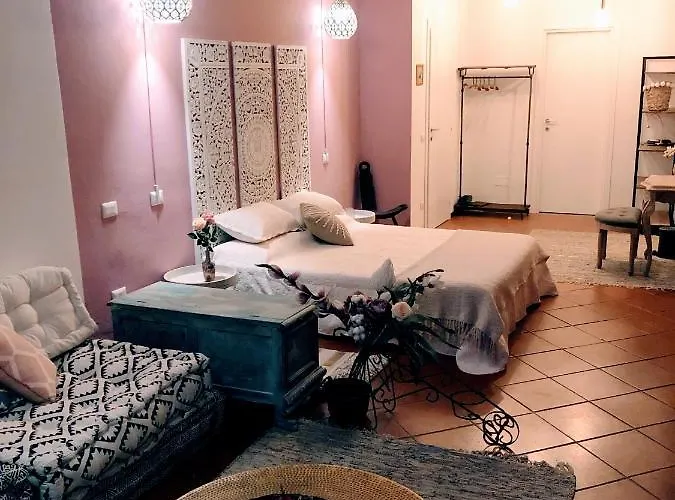 White & Gold Suite Verona